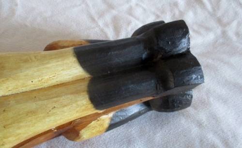 Cute wooden cat. Good condition.