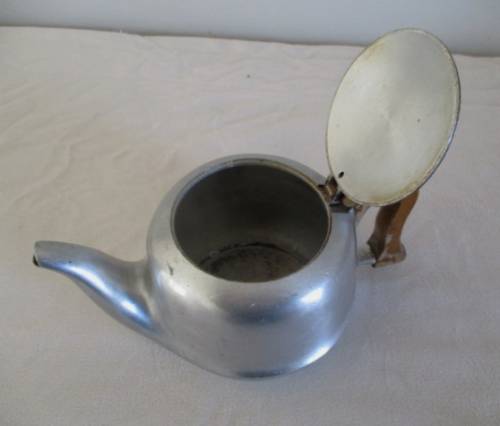 RARE !!!!. Vintage 1950's Picquol Ware Kettle...one of those that brewed all day on the coal stove