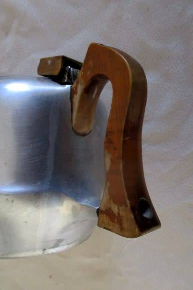 RARE !!!!. Vintage 1950's Picquol Ware Kettle...one of those that brewed all day on the coal stove
