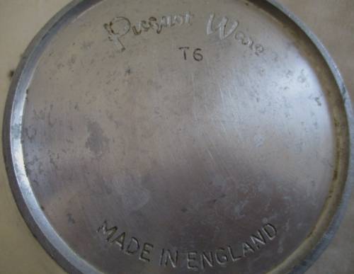 RARE !!!!. Vintage 1950's Picquol Ware Kettle...one of those that brewed all day on the coal stove