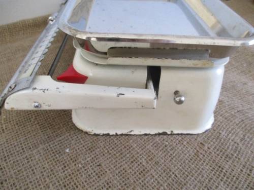 Vintage Vesta Favorit Kitchen Scale         1940 - 1950      Made in West Germany
