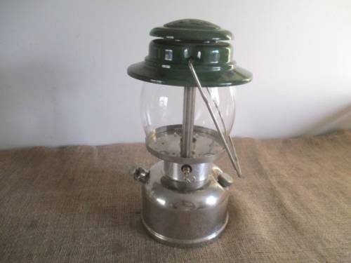 The Master Of The Night Light  !!!! A Beautiful Vintage Coleman No 639 Kerosene Lamp