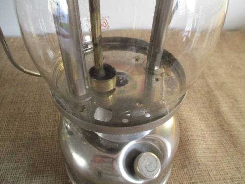 The Master Of The Night Light  !!!! A Beautiful Vintage Coleman No 639 Kerosene Lamp