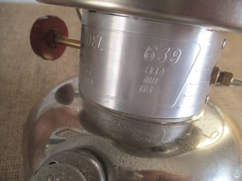 The Master Of The Night Light  !!!! A Beautiful Vintage Coleman No 639 Kerosene Lamp