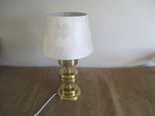 Stunning Looking Vintage Brass Table Lamp