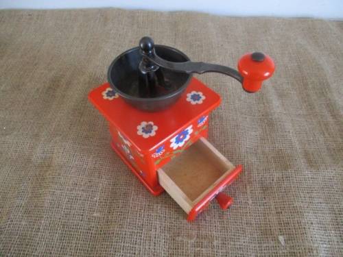 A Cheerful Vintage Wooden And Metal Robert Zassenhaus Coffee Grinder    Made In Germany
