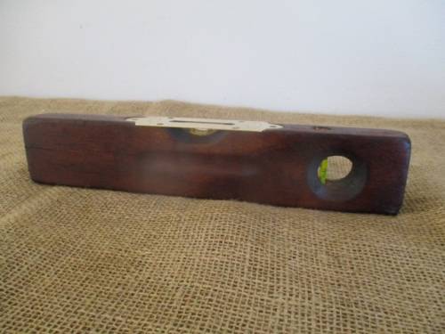 An Antique Wood And Brass J Rabone & Sons 12 Inch Spirit Level     Made In England, Birmingham