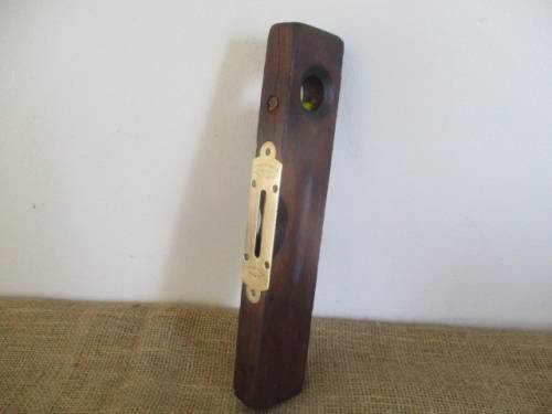 An Antique Wood And Brass J Rabone & Sons 12 Inch Spirit Level     Made In England, Birmingham