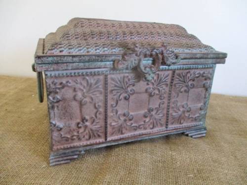So Classy And Tasteful.....Lovely Vintage Ornate Metal Jewelry Box