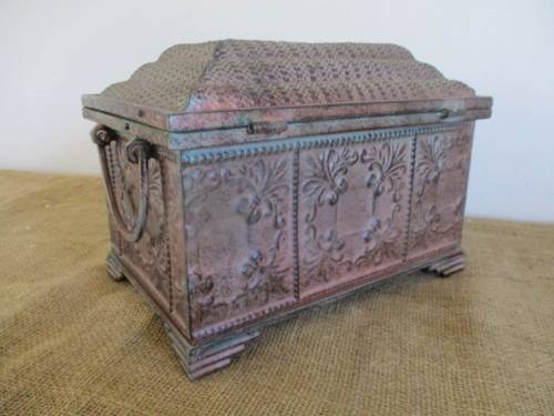 So Classy And Tasteful.....Lovely Vintage Ornate Metal Jewelry Box