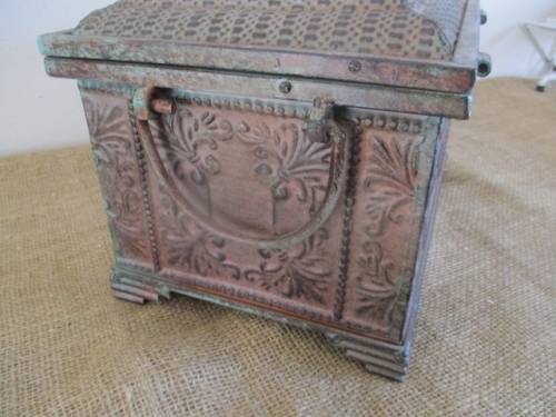 So Classy And Tasteful.....Lovely Vintage Ornate Metal Jewelry Box