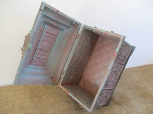 So Classy And Tasteful.....Lovely Vintage Ornate Metal Jewelry Box