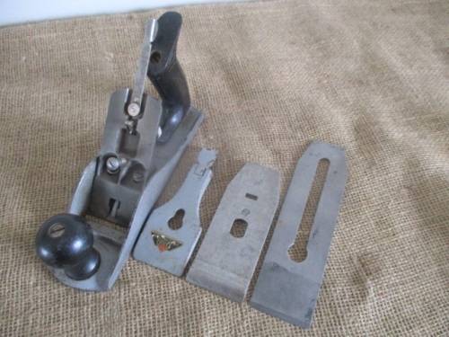 Beautiful Millers Falls Smoothing Plane  By Millers Falls Tools    Made In USA   1931 - 1974