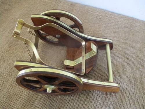 Smart Vintage Courvoisier Cognac The Brandy Of Napoleon Wood Cannon Bottle Holder   France