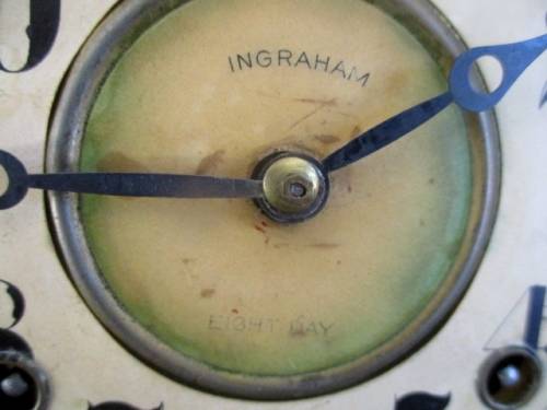 Very Collectable Antique Ingraham 8 Day Gingerhead Chiming Wind-Up Mantel Clock With Key   1800's