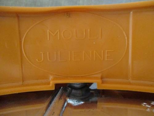 Lovely Vintage Mouli Julienne Slicer Grater Shredder       Complete Set Discs      France  Plastic