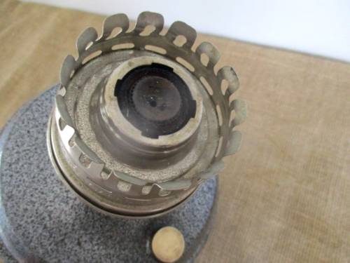 Beautiful Vintage Aladdin Model 23 Heelless Oil Lamp With Chimney   US Patent 3551086    2000 - 2015