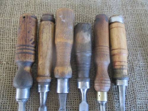 Beautiful Collection Of Six Vintage Carpenter Woodworking Chisels