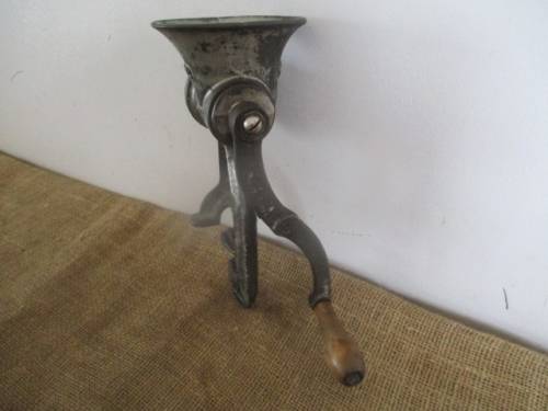Complete Antique No 92 Spong Meat Mincer      British Made       Approx 1940's