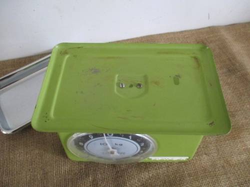 Smart Looking And Elegent Vintage 10 Kg Tower Kitchen Scale          Made In West Germany
