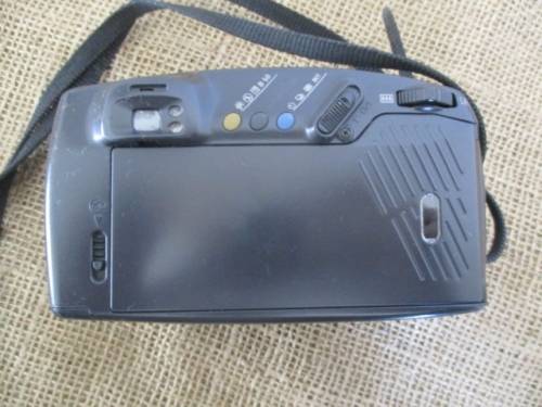 Vintage Pentax Zoom 105-R Camera               1990