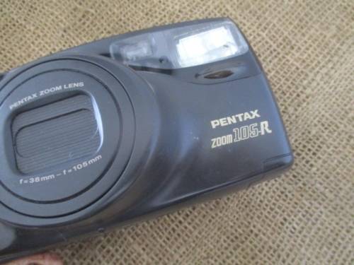 Vintage Pentax Zoom 105-R Camera               1990