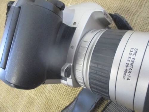Vintage Pentax MZ-30 Camera With Pentax 28 - 80 Lens                 2000