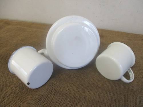 Lovely Old Fashioned Enamel Coffee Kettle With Two Enamel Mugs