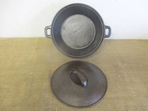 Undoubtedly The Best For Potbrood.....Nice Size Taiwan 41/2 Qt Dutch Oven Cast Iron Flat Bottom Pot