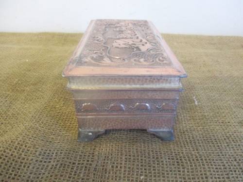 Very Characterful.........Genuine Old Vintage Tin Jewelry Box With Elephant Motive