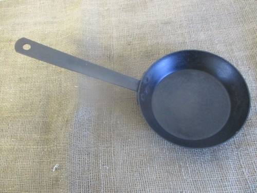 For The Campers.... Taiwan 160 mm Cast Iron Skillet And Rare Hendlers 180mm Steel Skillet