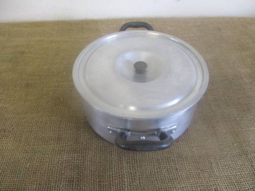 Very Rare Genuine Vintage Pure Aluminum Pyramid 54 4 Pint Lidded Pot   Made In England