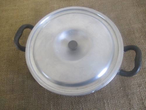 Very Rare Genuine Vintage Pure Aluminum Pyramid 54 4 Pint Lidded Pot   Made In England