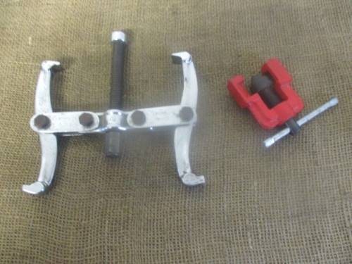 Useful Two Arm G - 4 Gear Puller And 65mm Gear Puller     Taiwan