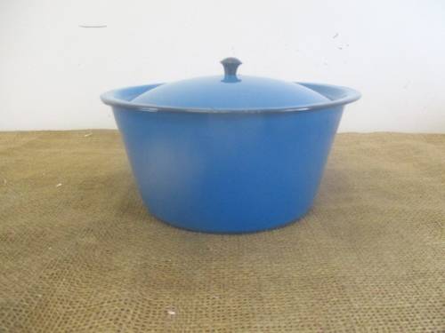 Bid For Bonjourparis Only - Beautiful Old Lidded Enamel Goldfish Brand Dish          Made In China
