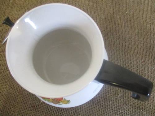 Nice Vintage Corning Ware P- 104 6 Cup Tea Pot        Corning, NY. USA