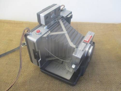 Rare Vintage Polaroid Automatic 100 Land Camera               1963