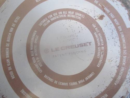 A Good Le Creuset Enamel Coating 1.7 Quarts / 1.6 Litres Whistling Kettle