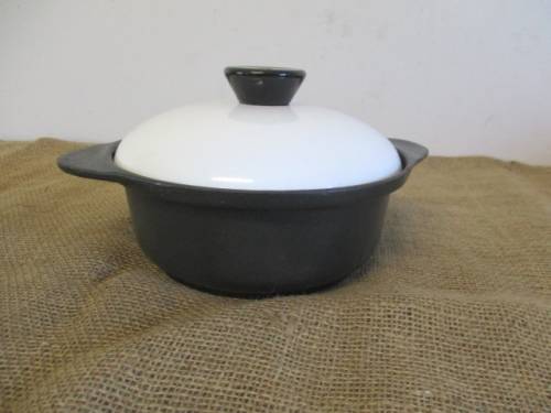 For Kabous Bid Only - Lovely Cast Iron Cookwell No 7 Ovenproof Pot