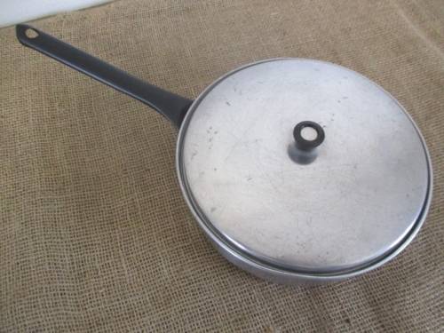 Beautiful Real Old Aluminum 4-Egg Poacher Pan