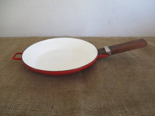 Beautiful Vintage Collectable Old Fashioned Enamel Finel Frying Pan           Made In Finland