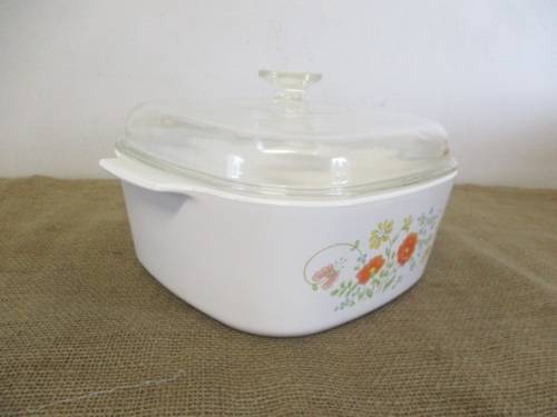 Beautiful Large Vintage Wildflower Corning Ware 5 Quart A-5-B Square Casserole Dish         1970`s