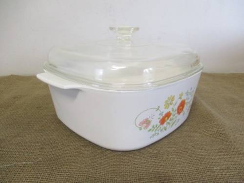 Beautiful Large Vintage Wildflower Corning Ware 5 Quart A-5-B Square Casserole Dish         1970`s