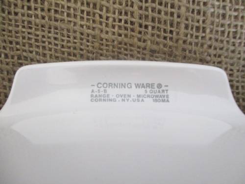 Beautiful Large Vintage Wildflower Corning Ware 5 Quart A-5-B Square Casserole Dish         1970`s