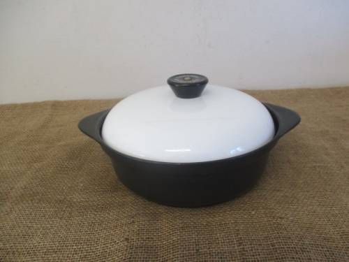 Get Yourself This Unbeatable Lifetime No 8 Cookwell Ovenproof Cast Iron Casserole