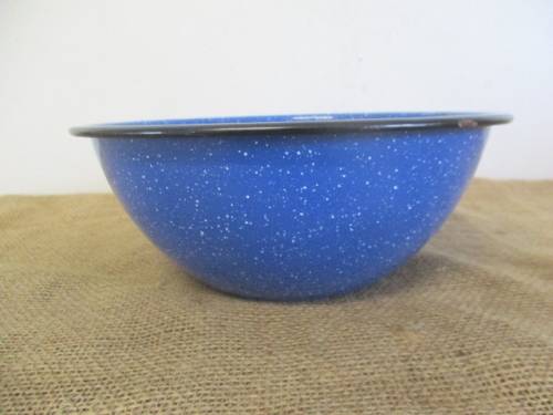Beautiful Sizable Blue Speckled Old Fashioned Enamel Dish
