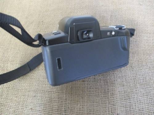 Beautiful Vintage Pentax Z-10 SLR Camera With Attached Pentax 28 - 90 Lens Plus Extras         1991