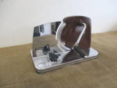 Beautiful And Neat Vintage Pineware Stainless Bread Slicer