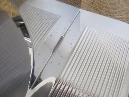 Beautiful And Neat Vintage Pineware Stainless Bread Slicer