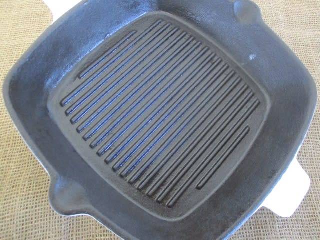 A Cut Above The Rest.....This Stunning Enameled Cast Iron Steak Pan